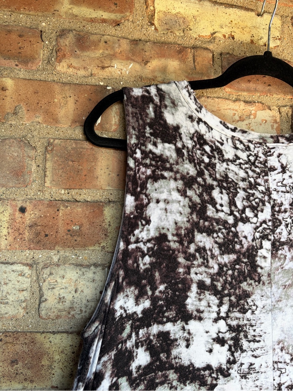 Simply Vera Vera Wang Tie Dye Maxi Sleeveless Dress - Picture 8 of 11